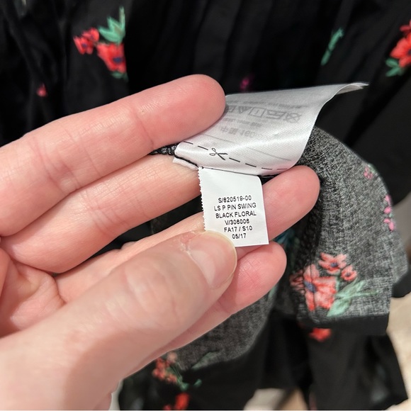Old Navy Black Floral Dress-XS - Picture 6 of 7